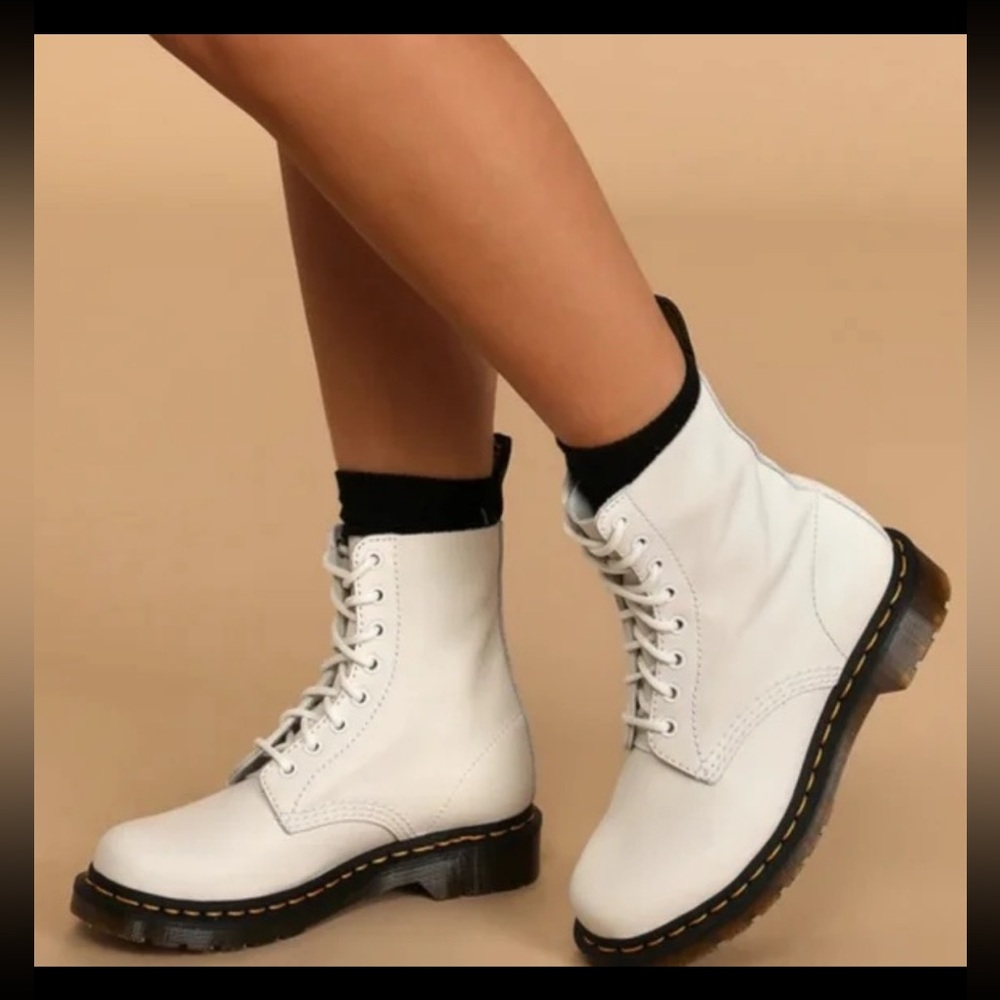 Doc Martins 1460 Pascal Optical White Virginia Leather Boots